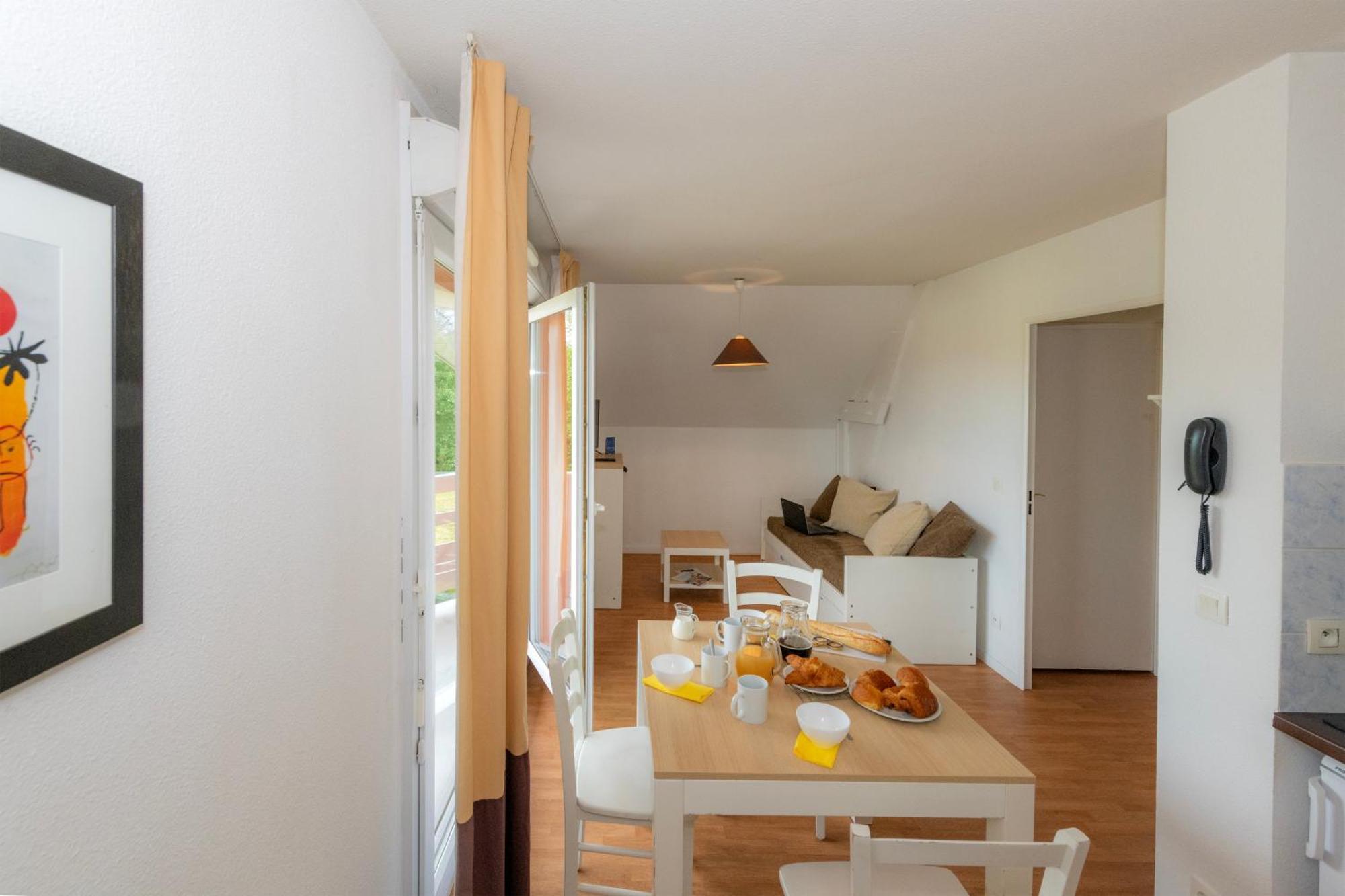 Residence Goelia Les Portes D'Honfleur ブルヴィル エクステリア 写真
