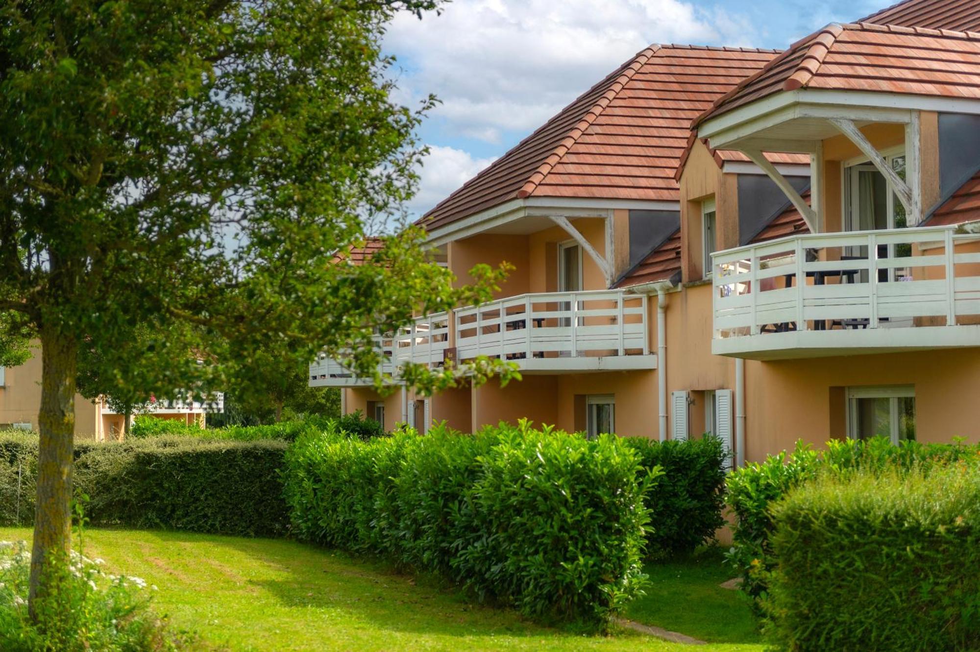 Residence Goelia Les Portes D'Honfleur ブルヴィル エクステリア 写真