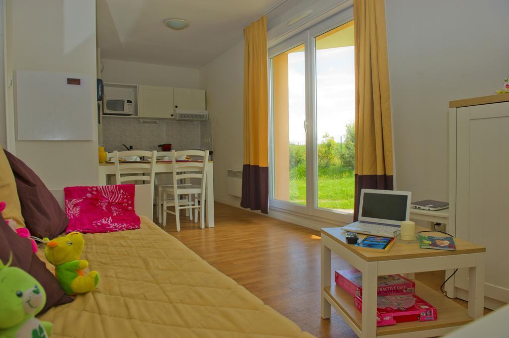 Residence Goelia Les Portes D'Honfleur ブルヴィル エクステリア 写真